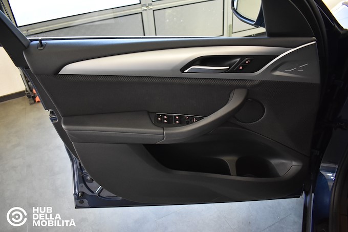 BMW X3 xDrive20d 48V Business Advantage